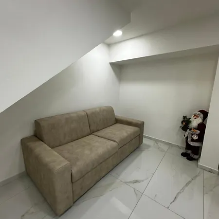 Domus Partenope Centro Storico بيت للعطل